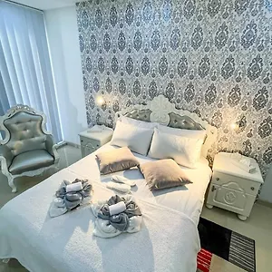 https://apt-apartament-in-ta-xbiex-3br-3-min-yatch-marina.hotelssaintjulians.com